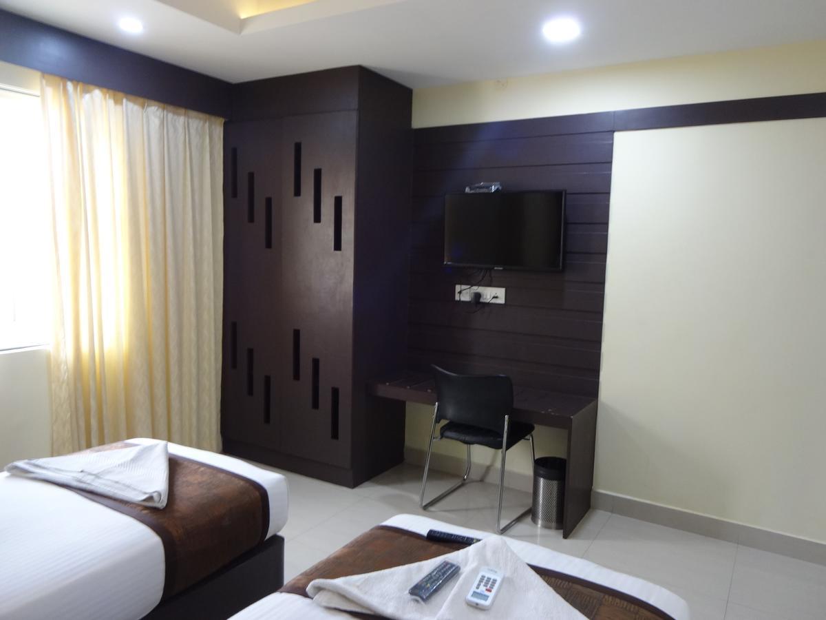 Hotel White Mount Chennai Bagian luar foto