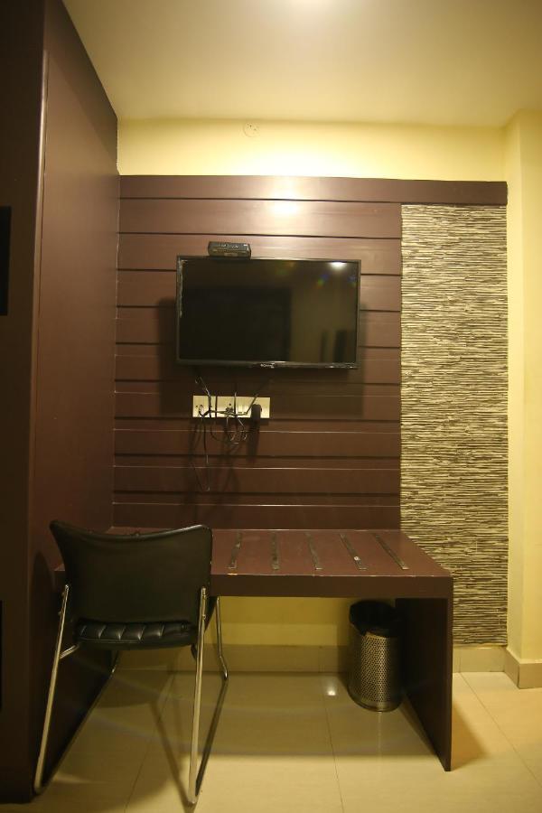 Hotel White Mount Chennai Bagian luar foto